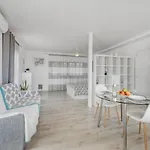 Amazing View Penthouse Huge Private Terrace 아파트 *
